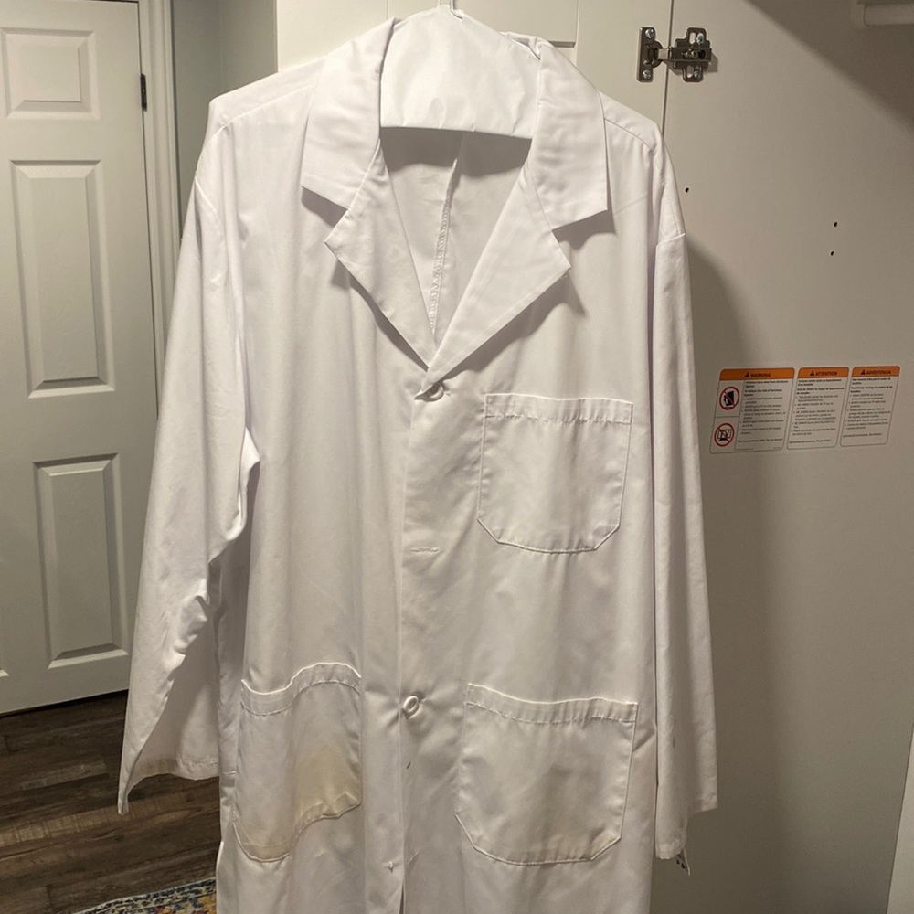 Long white lab coat